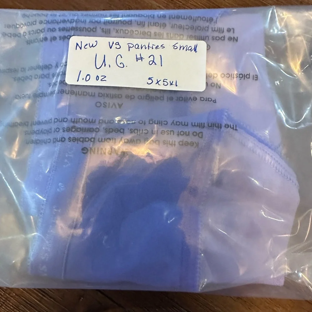 Victoria’s‎ Secret HipHugger Panties Small NWT Blue Lavender and pink